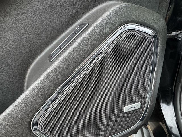 2020 Chevrolet Suburban LT 4WD - 22946756 - 13