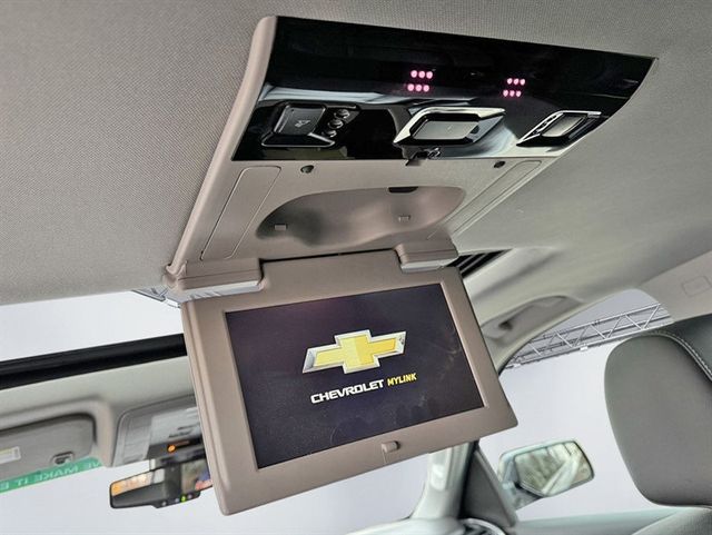 2020 Chevrolet Suburban LT 4WD - 22946756 - 24