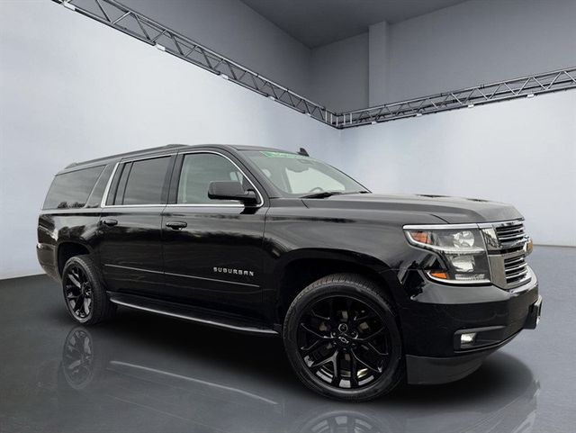 2020 Chevrolet Suburban LT 4WD - 22946756 - 32