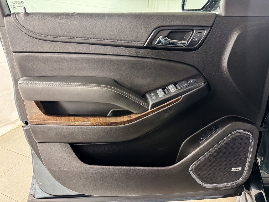 2020 Chevrolet Suburban LT 4WD - 22941685 - 14