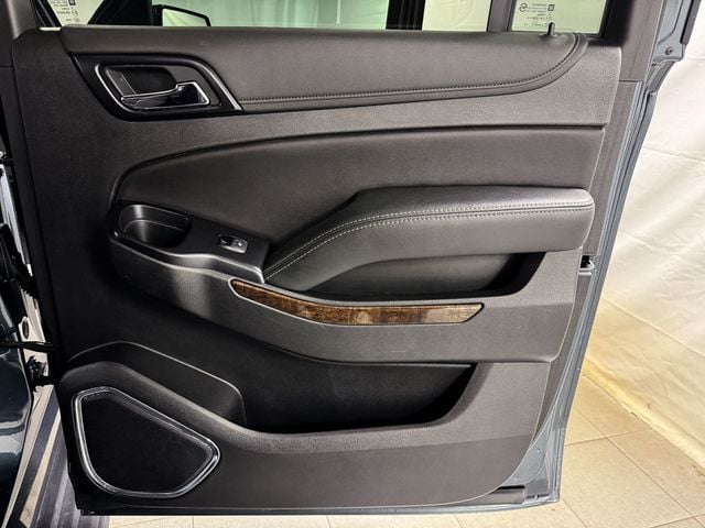 2020 Chevrolet Suburban LT 4WD - 22941685 - 16