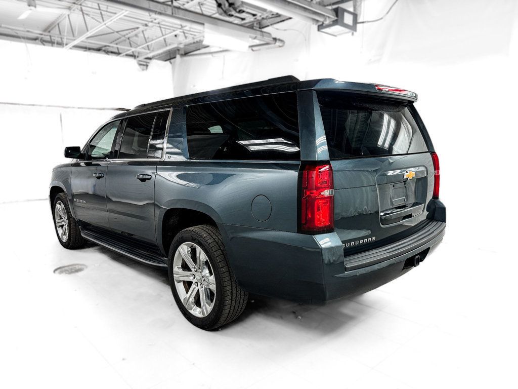 2020 Chevrolet Suburban LT 4WD - 22941685 - 3