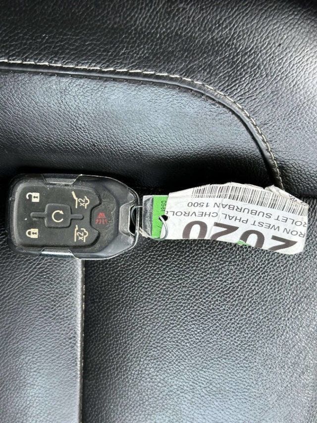 2020 Chevrolet Suburban LT 4x4 4dr SUV - 22977678 - 38