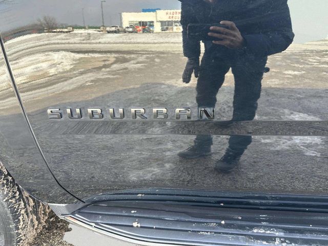 2020 Chevrolet Suburban LT 4x4 4dr SUV - 22977678 - 40