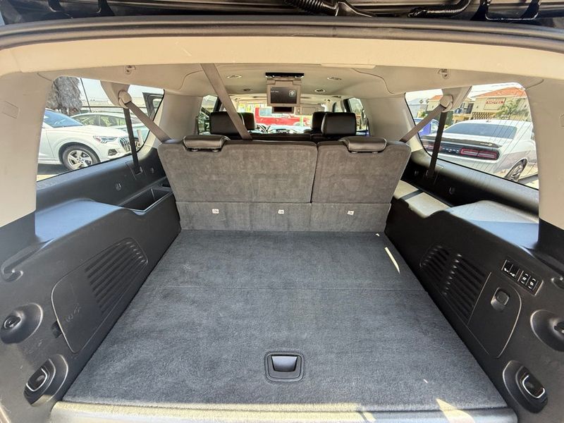 2020 Chevrolet Suburban Premier - 22886555 - 12