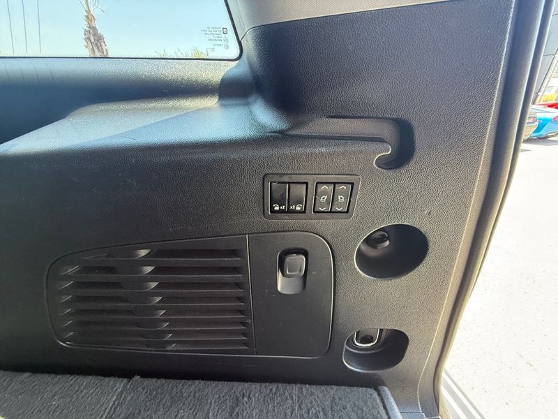 2020 Chevrolet Suburban Premier - 22886555 - 13