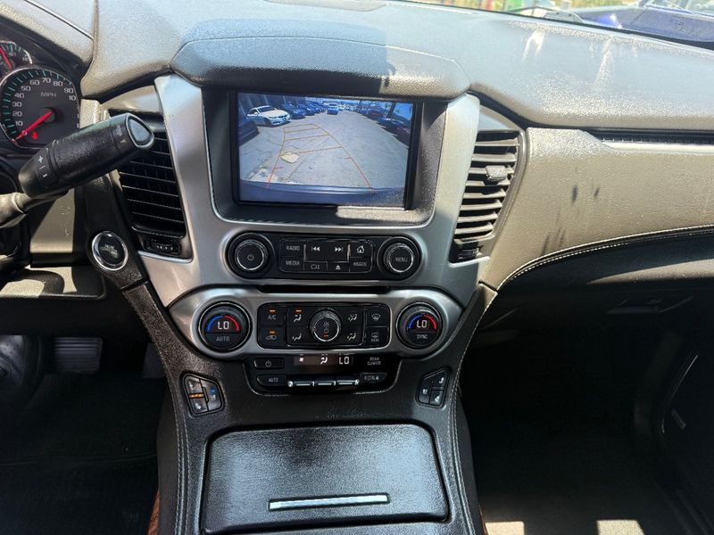 2020 Chevrolet Suburban Premier - 22886555 - 26