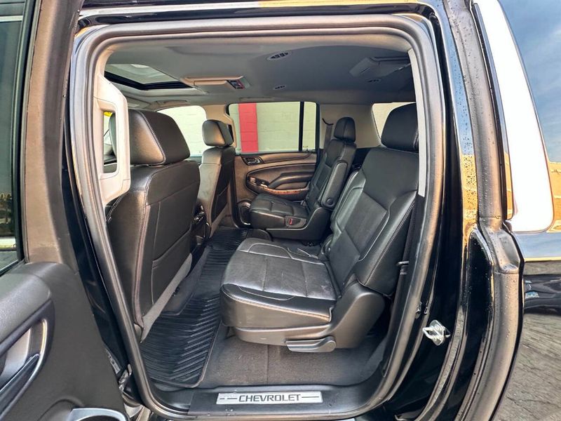 2020 Chevrolet Suburban Premier 4x4 4dr SUV - 22884311 - 22