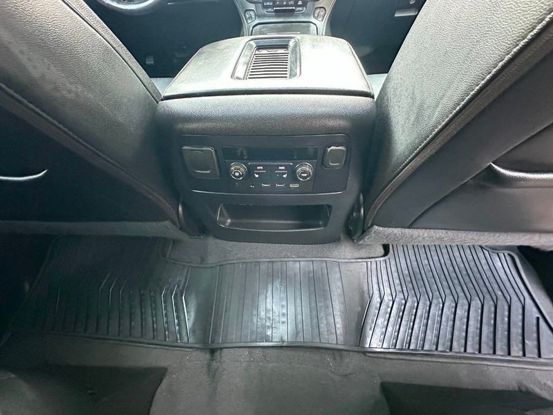 2020 Chevrolet Suburban Premier 4x4 4dr SUV - 22884311 - 26