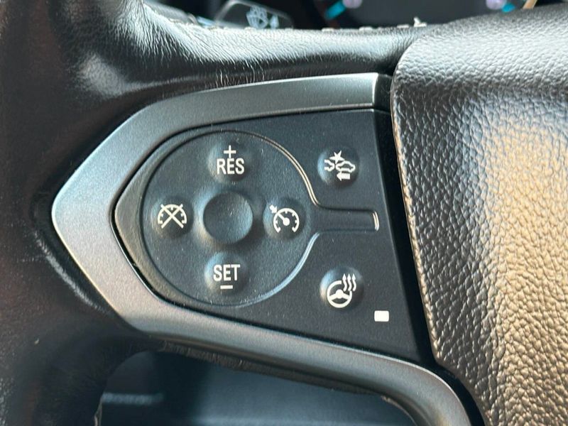 2020 Chevrolet Suburban Premier 4x4 4dr SUV - 22884311 - 37