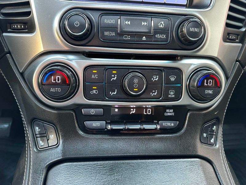 2020 Chevrolet Suburban Premier 4x4 4dr SUV - 22884311 - 47