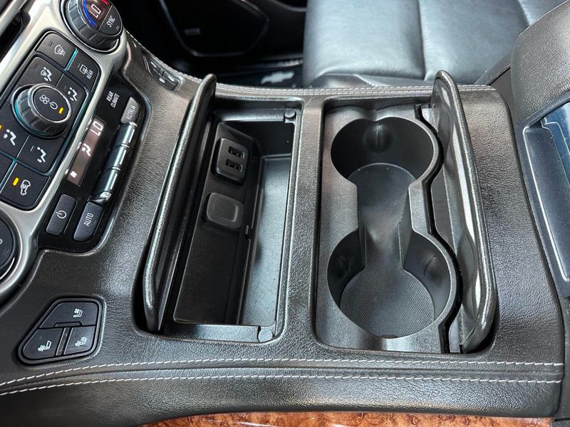 2020 Chevrolet Suburban Premier 4x4 4dr SUV - 22884311 - 49