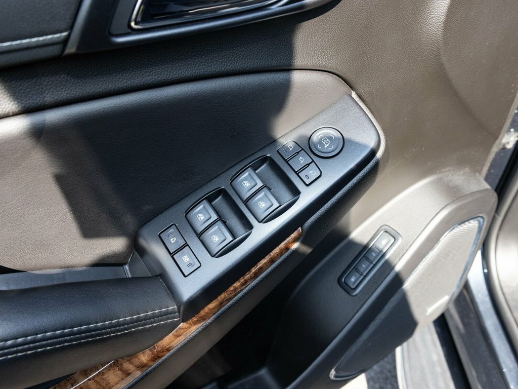 2020 Chevrolet Tahoe PREMIER 4WD  - 22913356 - 21