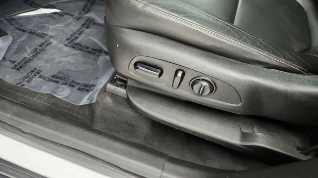 2020 Chevrolet Traverse AWD 4dr LT Leather with Premium Package & Dual Skyscape Sunroof - 22945332 - 11