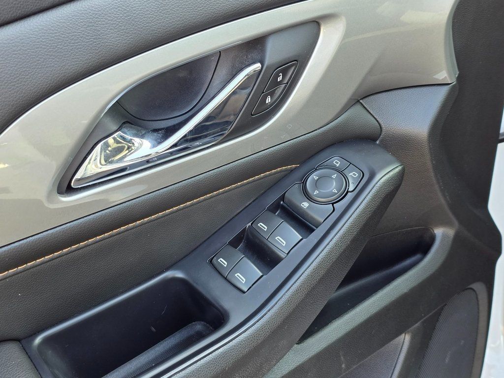 2020 Chevrolet Traverse FWD 4dr LS w/1LS - 22965505 - 21