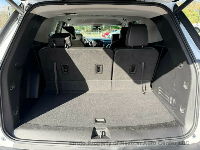 2020 Chevrolet Traverse FWD 4dr LT Leather - 22995339 - 15