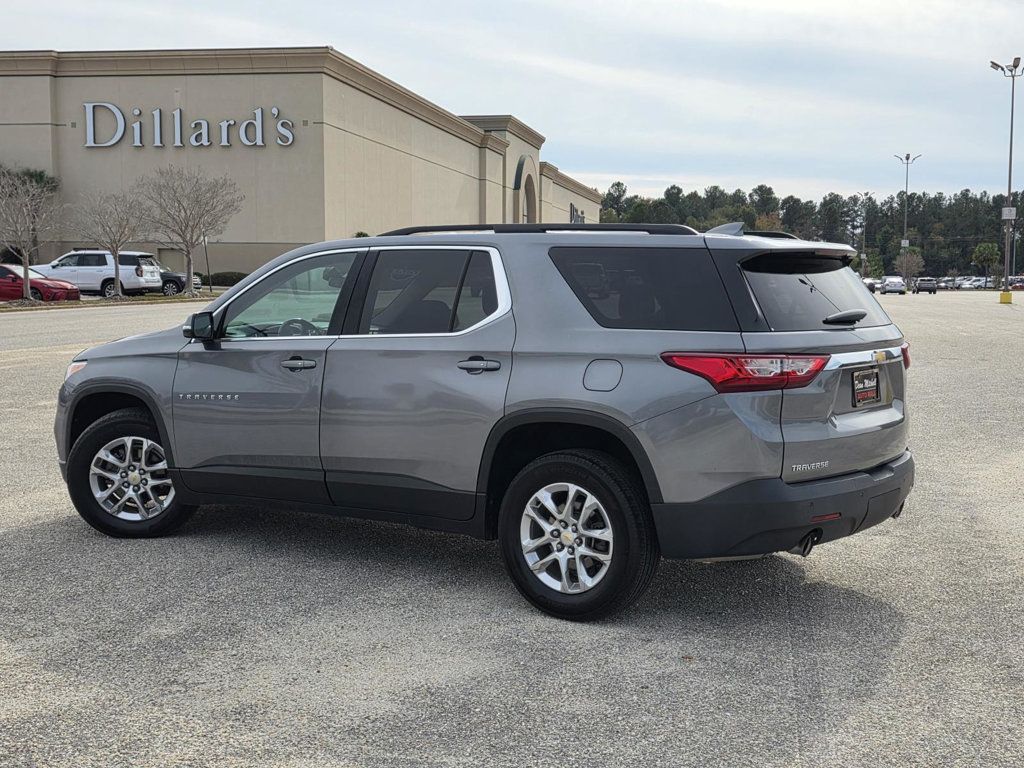 2020 Chevrolet Traverse Leather photo 3
