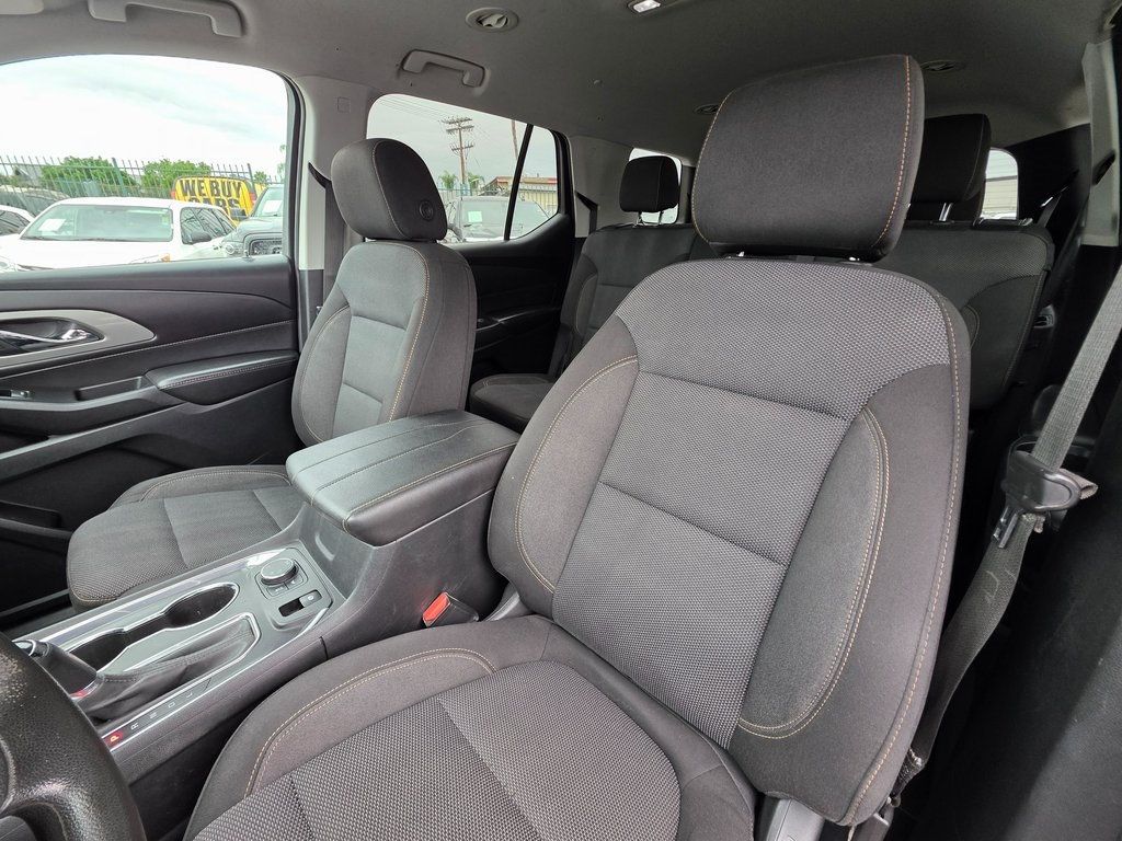 2020 Chevrolet Traverse LS - 22945722 - 14