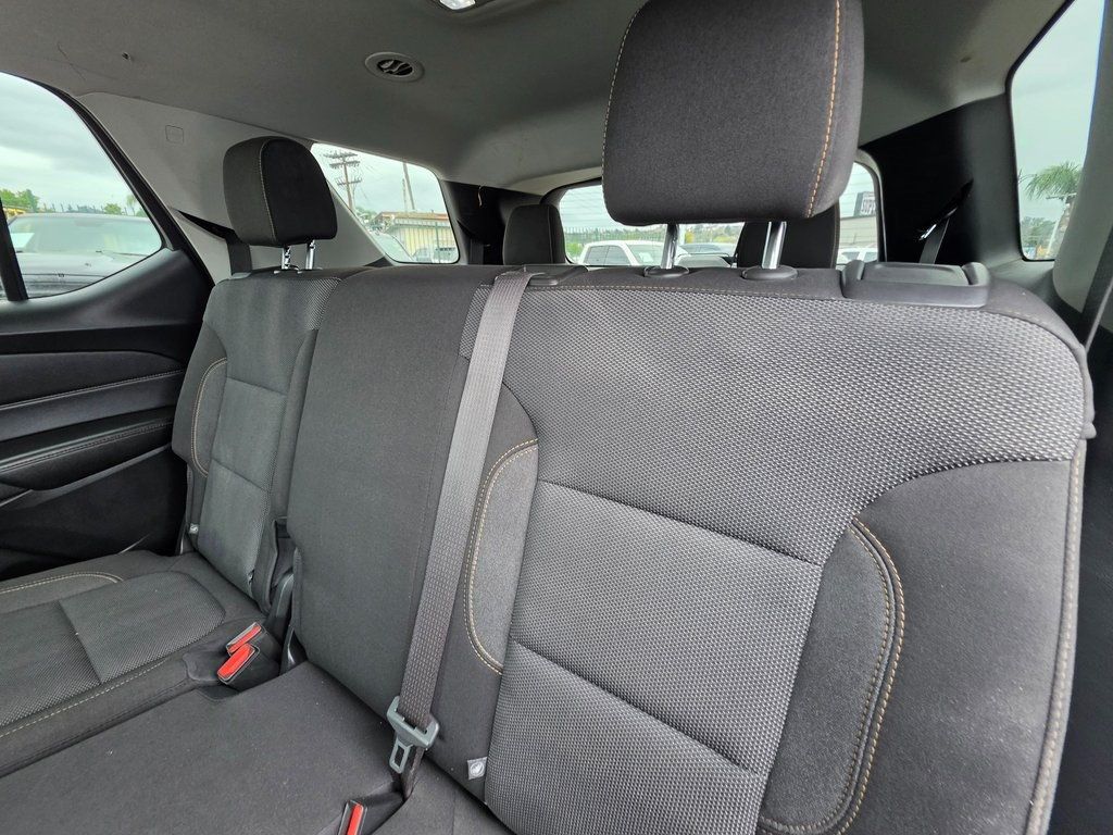 2020 Chevrolet Traverse LS - 22945722 - 18