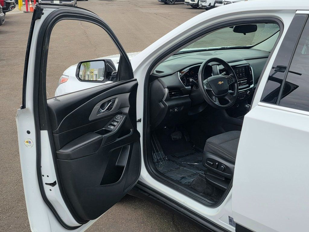 2020 Chevrolet Traverse LS - 22945722 - 40