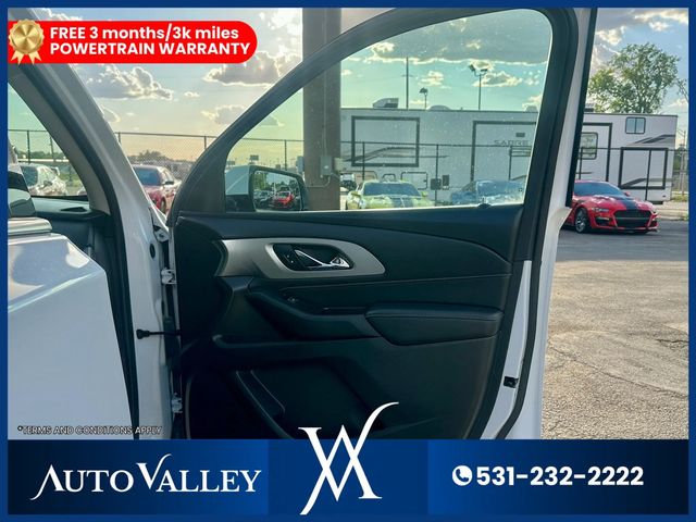 2020 Chevrolet Traverse LT Sport Utility 4D - 23025601 - 13