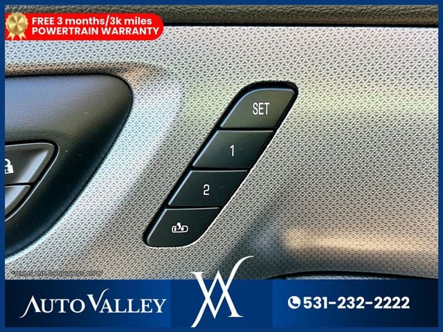 2020 Chevrolet Traverse Premier Sport Utility 4D - 22979121 - 15