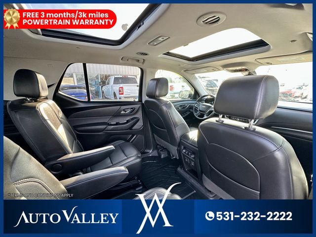2020 Chevrolet Traverse Premier Sport Utility 4D - 22979121 - 28