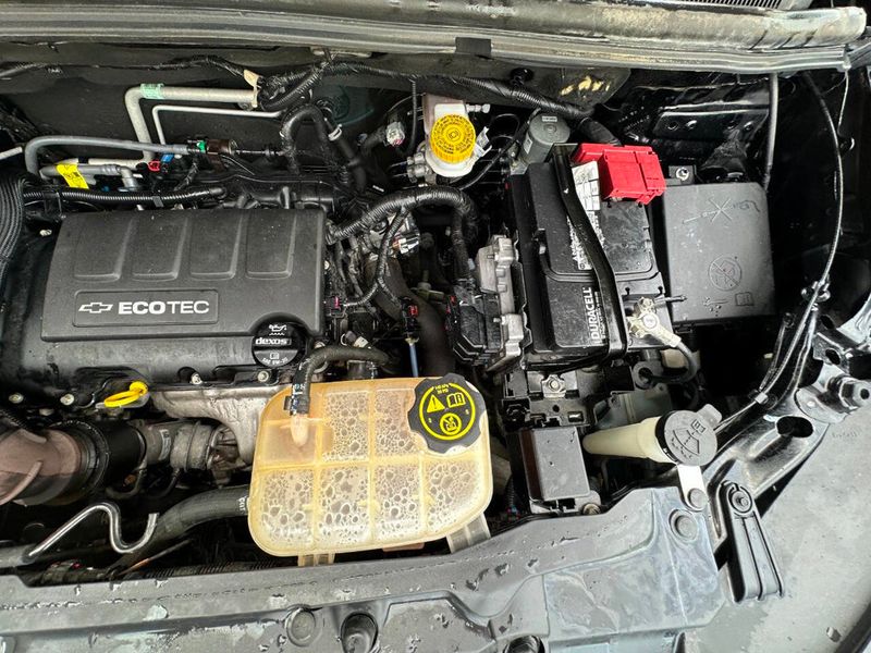 2020 Chevrolet Trax AWD 4dr LS - 22870077 - 23