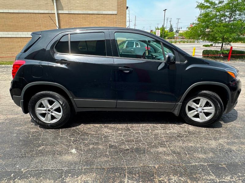 2020 Chevrolet Trax AWD 4dr LS - 22870077 - 6