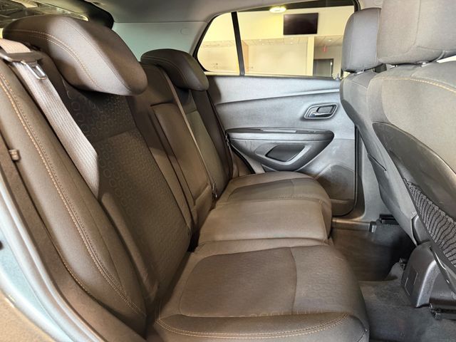 2020 Chevrolet Trax AWD 4dr LS - 23075787 - 20