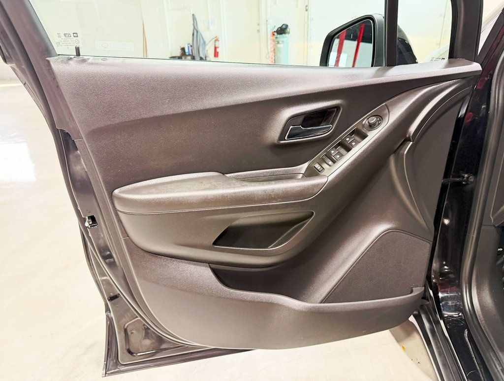 2020 Chevrolet Trax AWD 4dr LT - 22919300 - 20