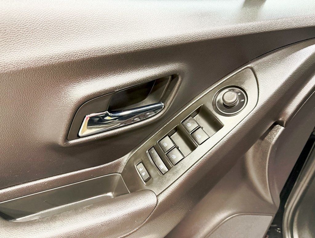 2020 Chevrolet Trax AWD 4dr LT - 22919300 - 21