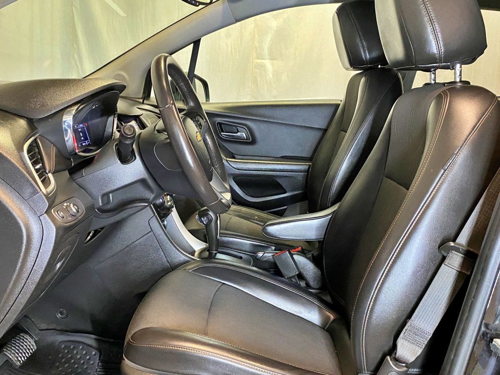 2020 Chevrolet Trax AWD 4dr LT - 23002397 - 17