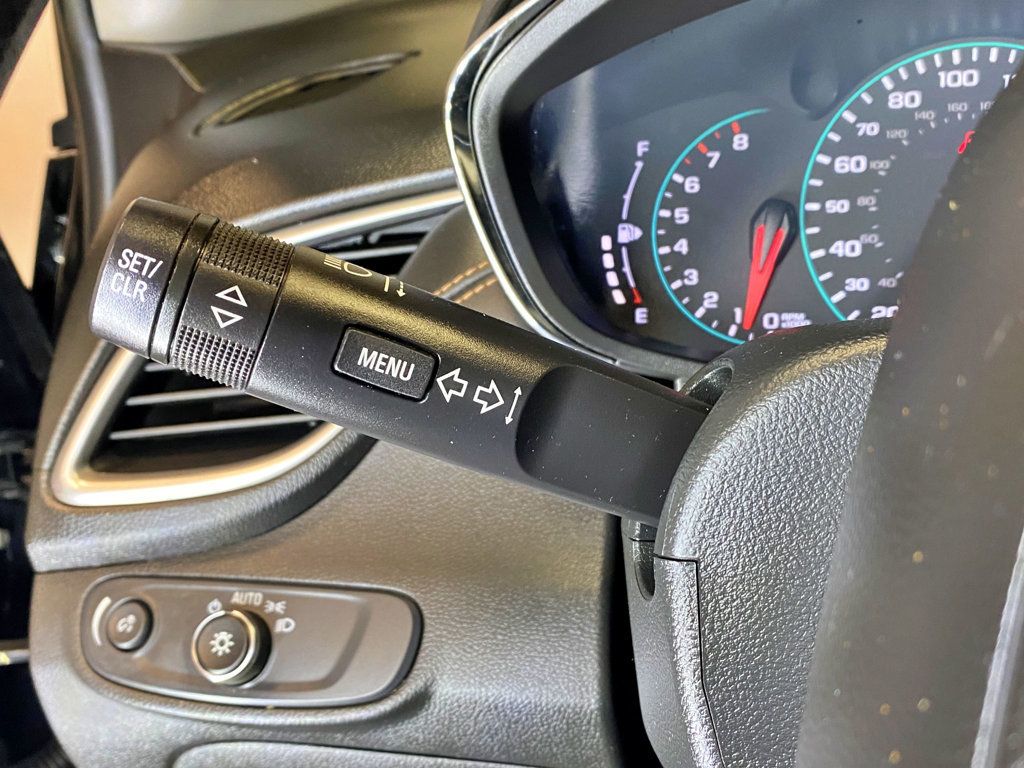 2020 Chevrolet Trax AWD 4dr LT - 23002397 - 24