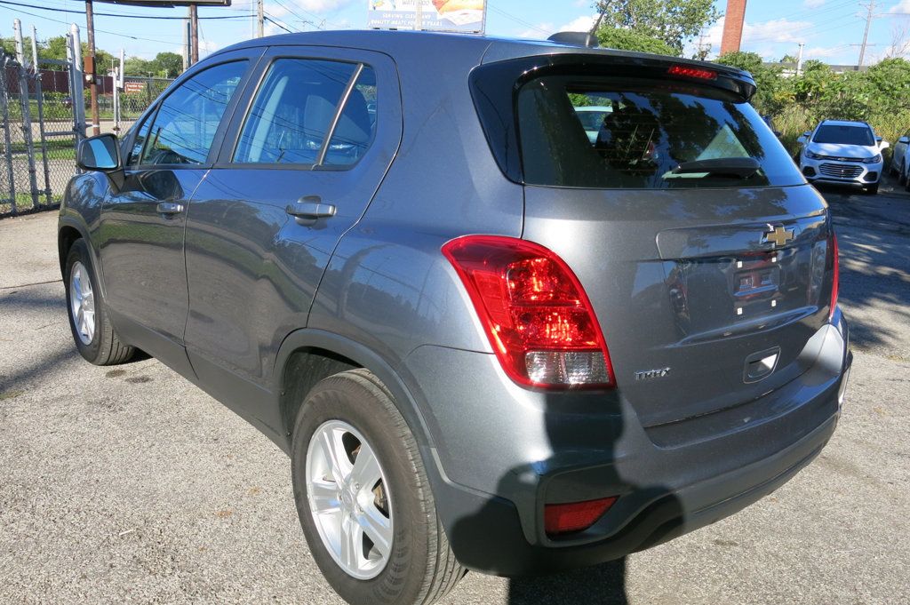 2020 Chevrolet Trax FWD 4dr LS - 22587947 - 2