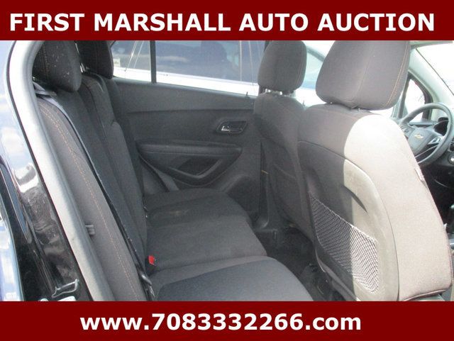 2020 Chevrolet Trax FWD 4dr LS - 23026437 - 5
