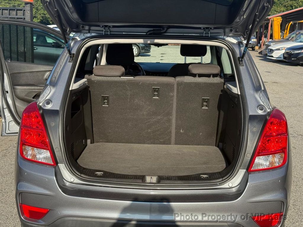 2020 Chevrolet Trax LS photo 9