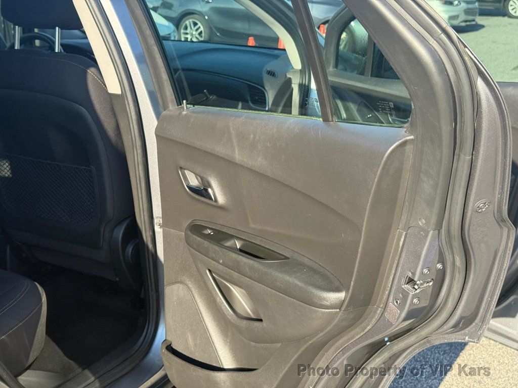 2020 Chevrolet Trax LS photo 12