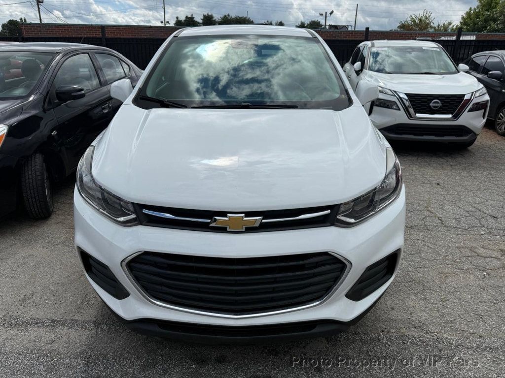 2020 Chevrolet Trax LS photo 2