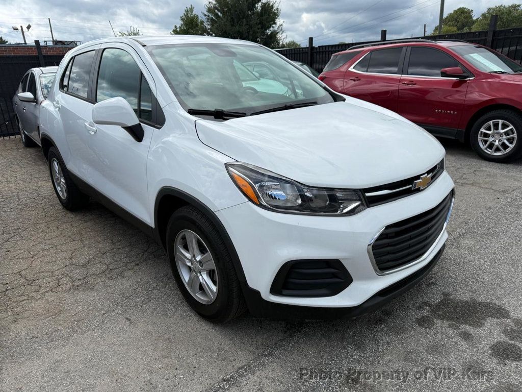 2020 Chevrolet Trax LS photo 3