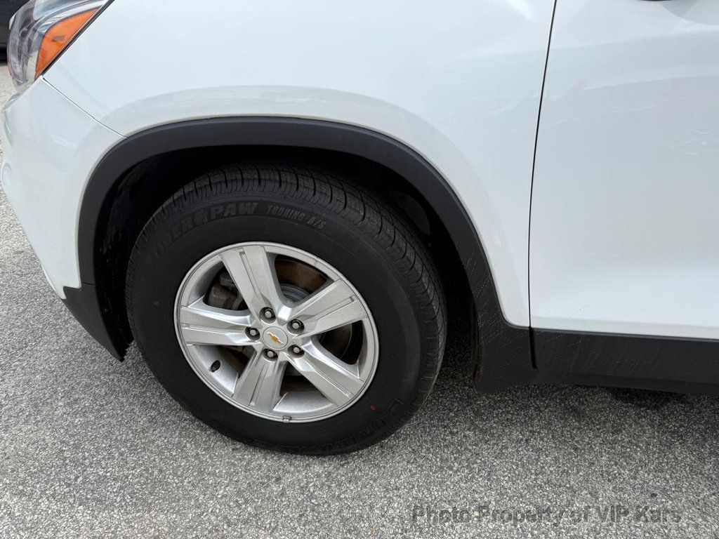 2020 Chevrolet Trax LS photo 8