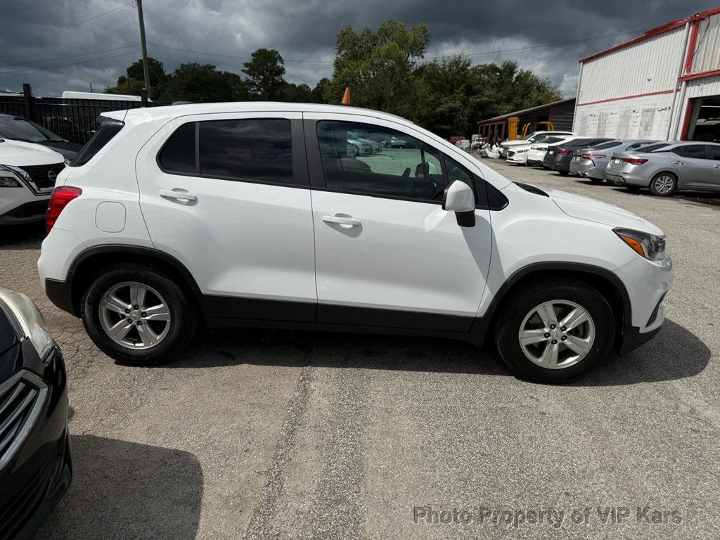 2020 Chevrolet Trax LS photo 9