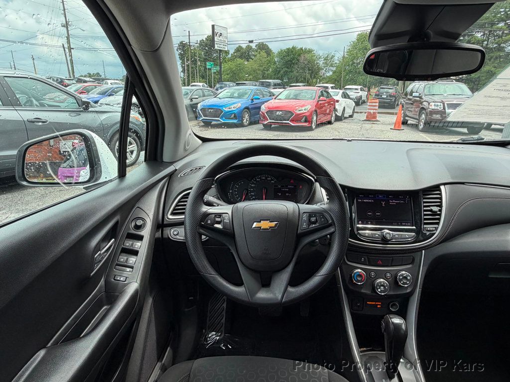 2020 Chevrolet Trax FWD 4dr LS - 23031846 - 17
