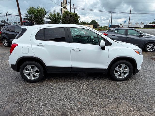 2020 Chevrolet Trax FWD 4dr LS - 23031846 - 3