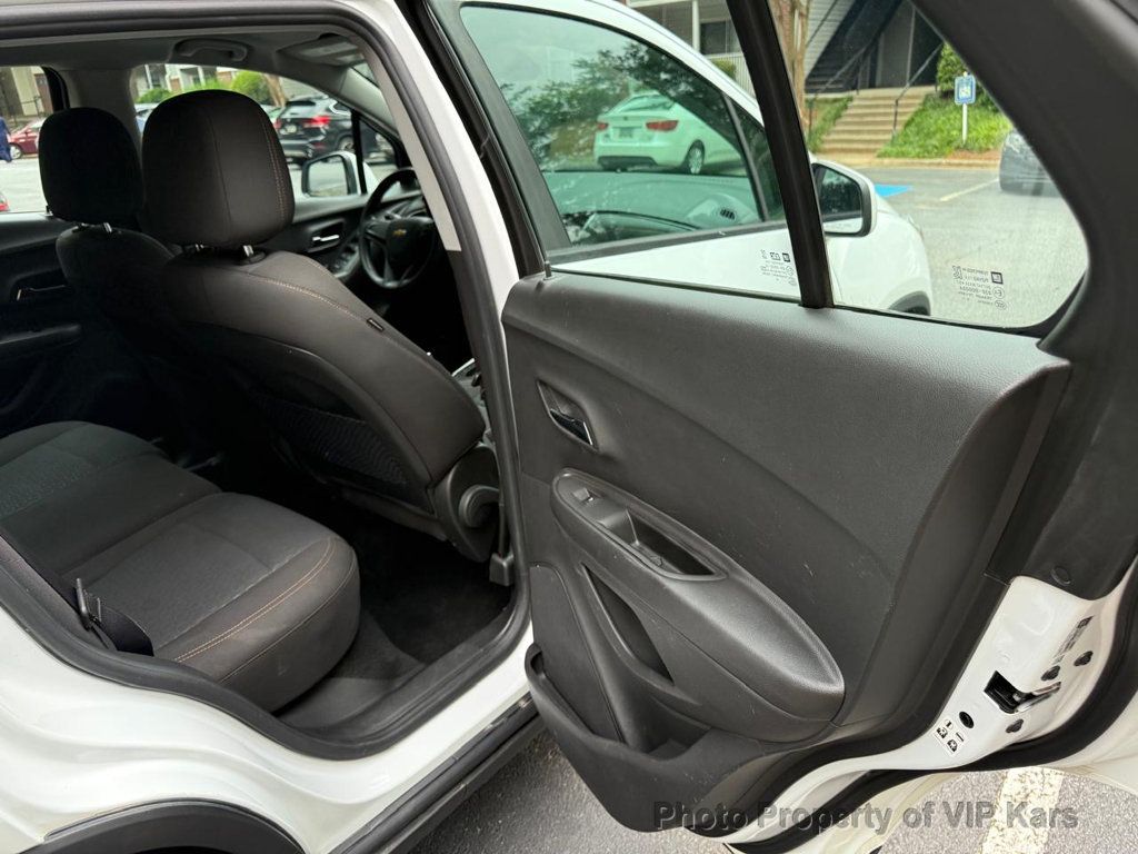 2020 Chevrolet Trax FWD 4dr LS - 23043970 - 10