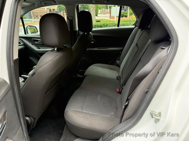 2020 Chevrolet Trax FWD 4dr LS - 23043970 - 13