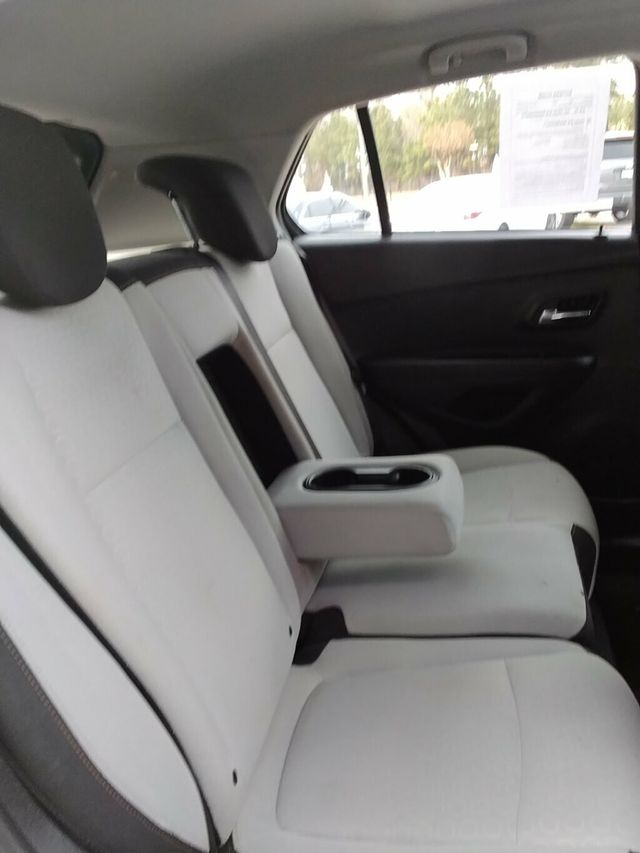 2020 Chevrolet Trax FWD 4dr LS - 22998702 - 9