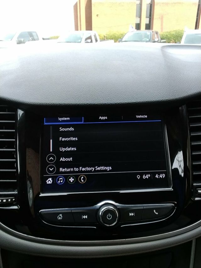 2020 Chevrolet Trax FWD 4dr LS - 22998702 - 20