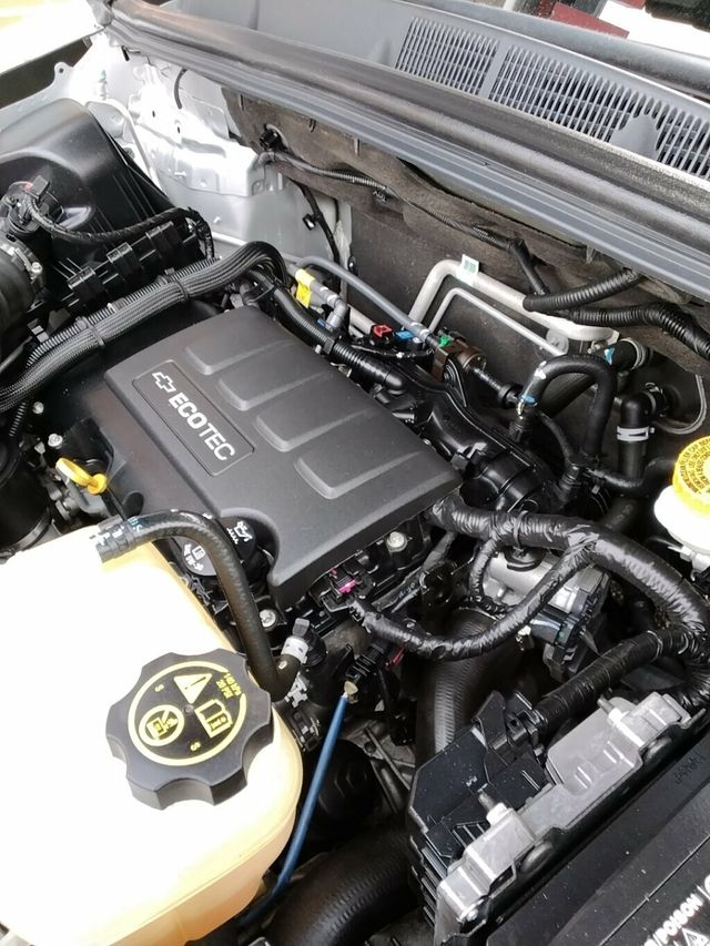 2020 Chevrolet Trax FWD 4dr LS - 22998702 - 25