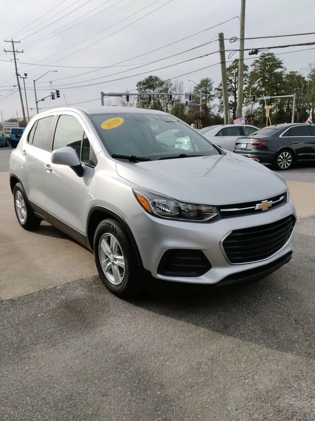 2020 Chevrolet Trax FWD 4dr LS - 22998702 - 4